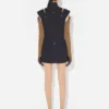 Das kurze Jeans-Kleid mit Schlitz Das kurze Jeans-Kleid mit Schlitz