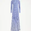 Das lange blaue Target-Kleid Das lange blaue Target-Kleid