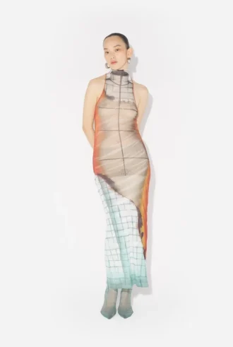 Das lange „Fire“-Kleid