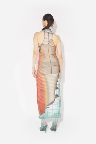 Das lange „Fire“-Kleid