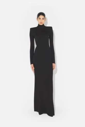 das lange konische kleid 2 330x491 - Das lange konische Kleid