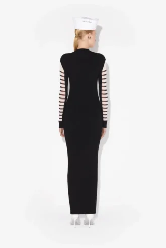Das lange Mariniare-Kleid aus zwei Materialien