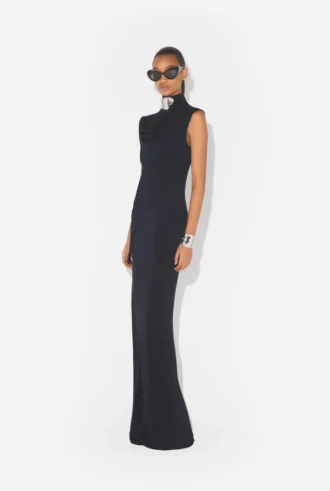 Das lange Strumpfhalter-Kleid