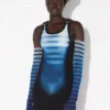 Das „Le Male“-Kleid mit langen Trägern