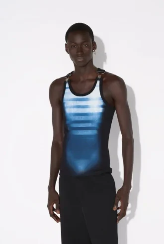 das le male oberteil 1 1 330x491 - Das &bdquo;Le Male&ldquo;-Oberteil