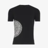 Das schwarze Baby-Tee mit Lorbeer-Stempel Das schwarze Baby-Tee mit Lorbeer-Stempel