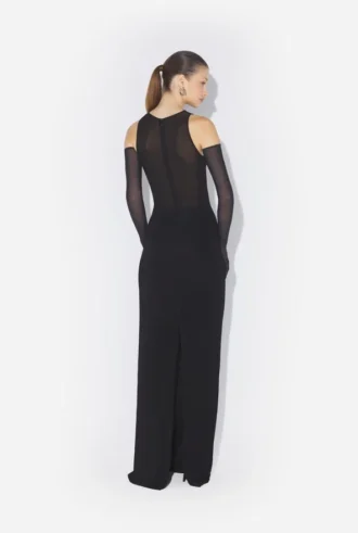 Das schwarze konische Kleid