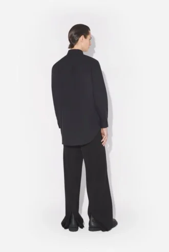 Das schwarze Oversize-Hemd „Water“
