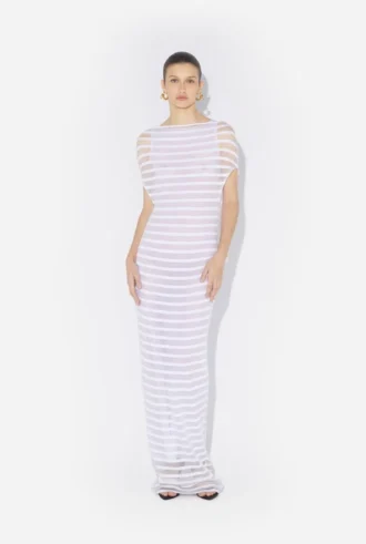 Das weiß gestreifte Matrosen-Kleid