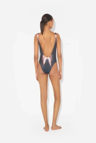 Der bronzefarbene „Body Dust“-Badeanzug