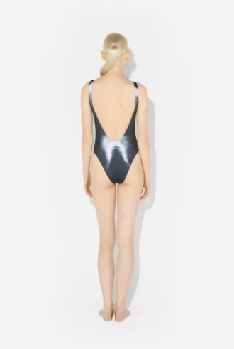 Der silberne Body Dust-Badeanzug