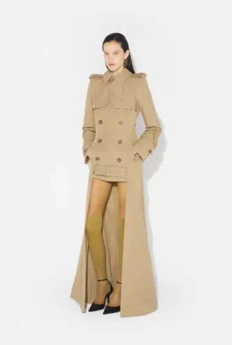 Der Trenchcoat mit Cut-outs Der Trenchcoat mit Cut-outs