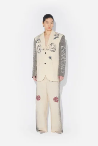 Die Anzugjacke mit Multi-Tattoo-Print