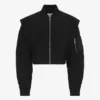 Die Bomberjacke mit Kapuze Die Bomberjacke mit Kapuze