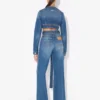 Die Denim-Jeans mit Gürtel Die Denim-Jeans mit Gürtel