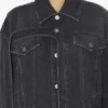 Die schwarze Denim-Jacke mit Riemen Die schwarze Denim-Jacke mit Riemen