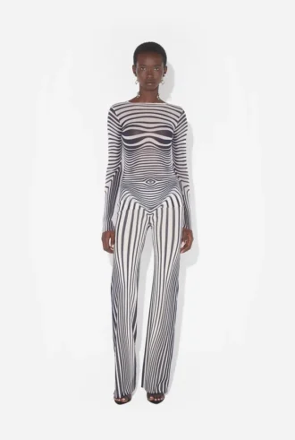 Neuauflage – das marineblaue Body Morph-Oberteil