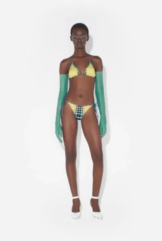 Neuauflage – der Bikinis mit blauen Punkten Neuauflage – der Bikinis mit blauen Punkten